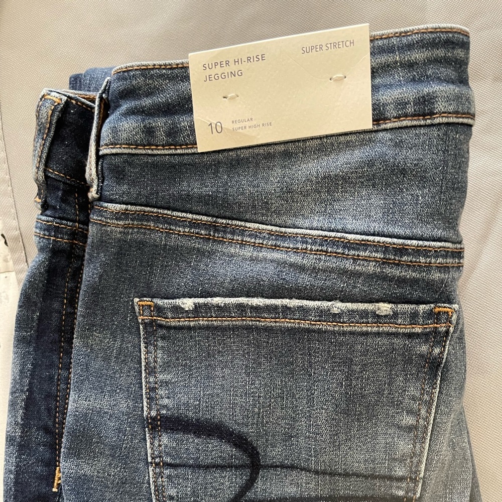 American Eagle Super Hi Rise Jegging